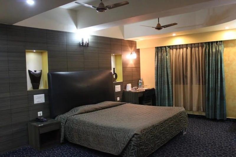 Hotel Majestic Shillong Bagian luar foto