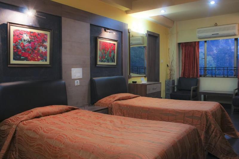 Hotel Majestic Shillong Bagian luar foto