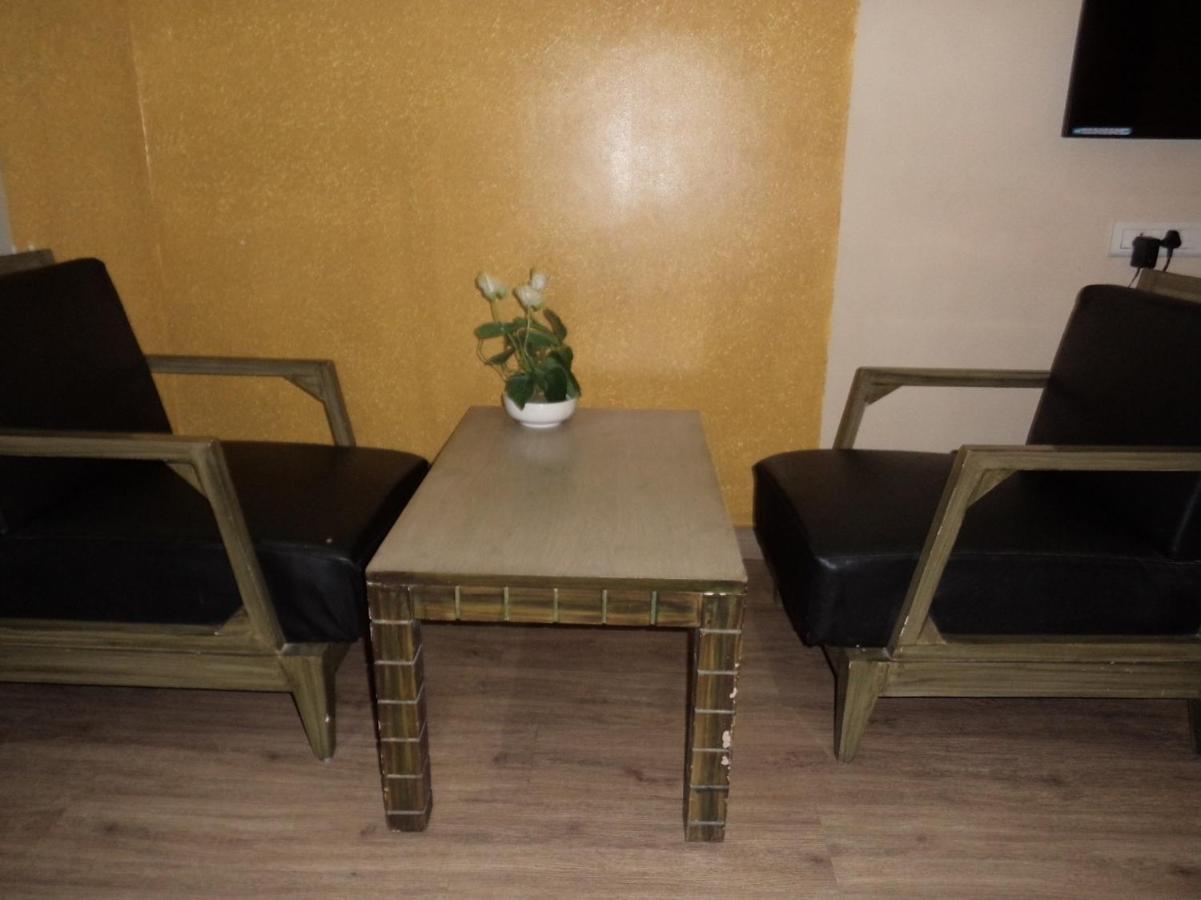 Hotel Majestic Shillong Bagian luar foto