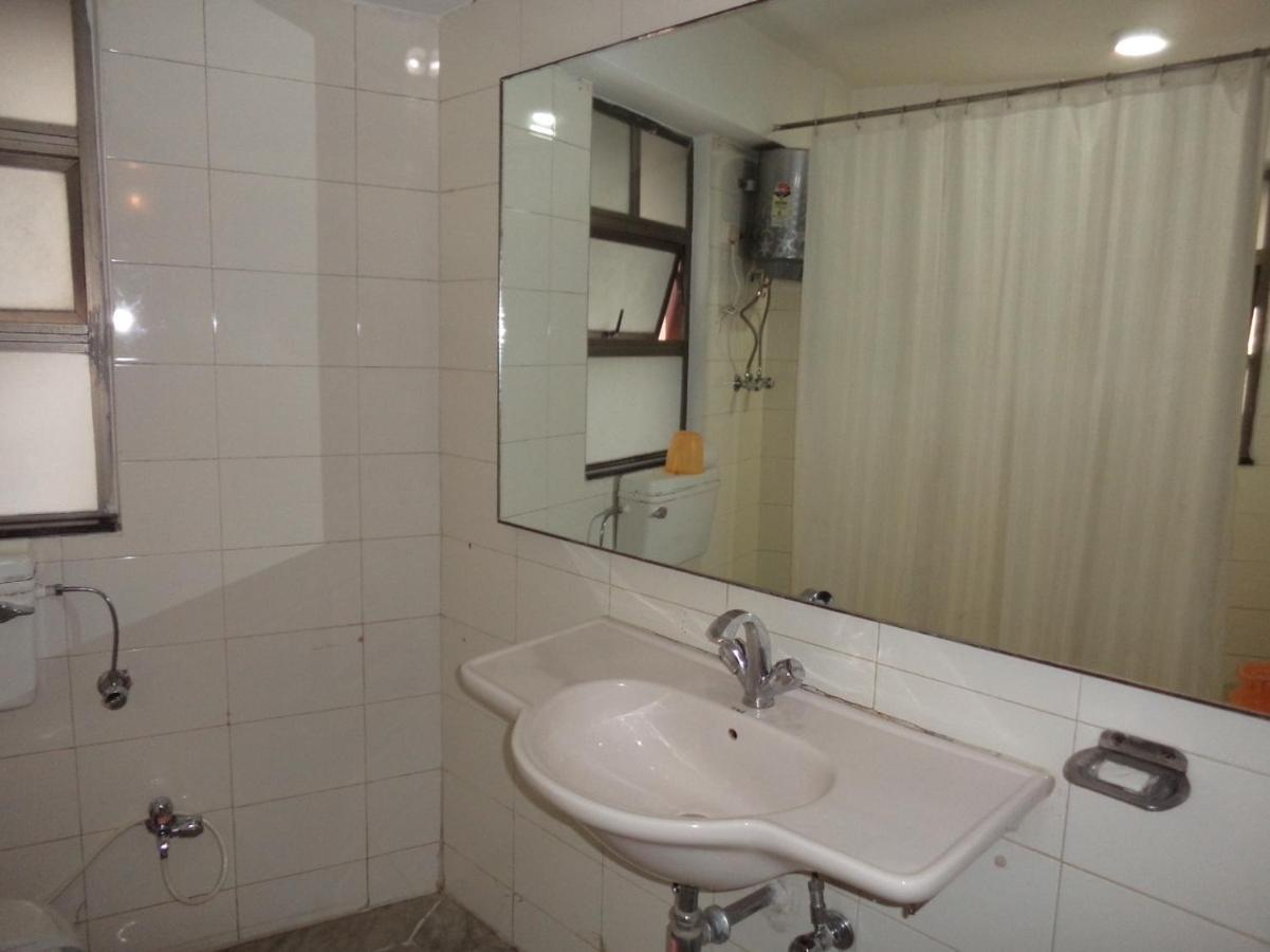 Hotel Majestic Shillong Bagian luar foto